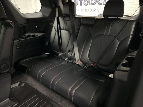 Used 2024 Honda Pilot TrailSport image 25