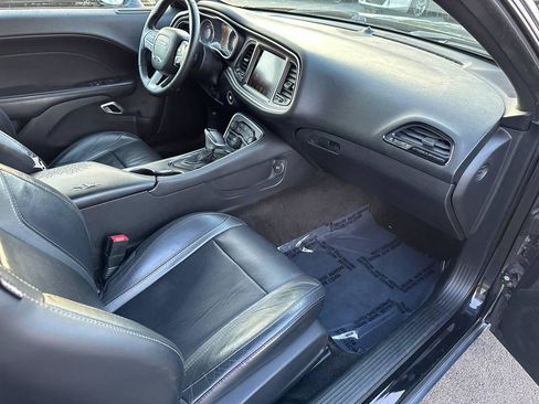 Used 2016 Dodge Challenger SXT Plus RWD image 23