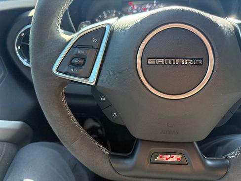 Used 2019 Chevrolet Camaro SS RWD image 16