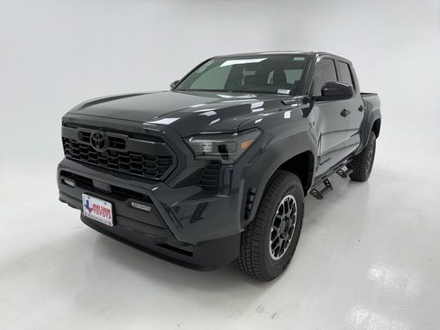 New 2025 Toyota Tacoma TRD Off-Road image 4