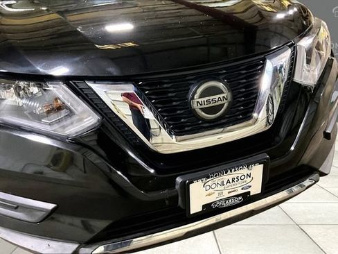 Used 2019 Nissan Rogue SV AWD/4WD image 10