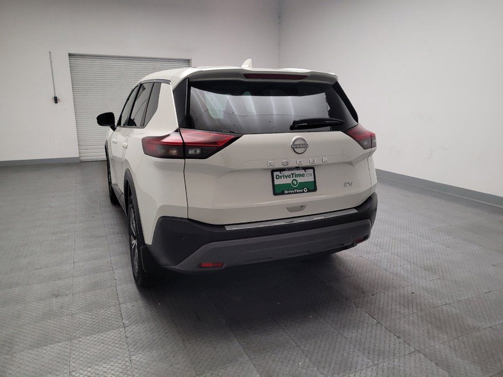 Used 2023 Nissan Rogue SV FWD image 6
