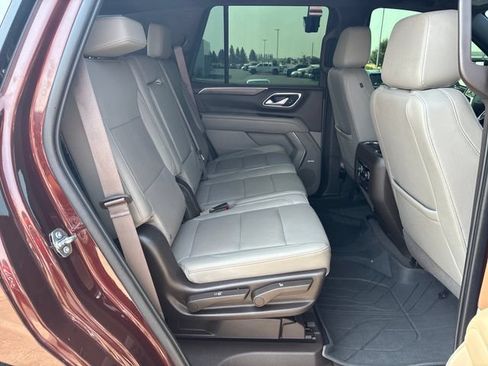 Used 2022 Chevrolet Tahoe LT w/ Luxury Package AWD/4WD image 24