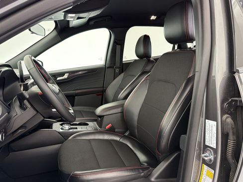 Used 2025 Ford Escape ST-Line FWD image 5