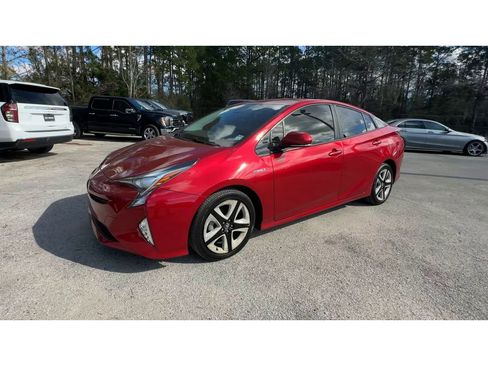 Used 2017 Toyota Prius Three Touring image 4
