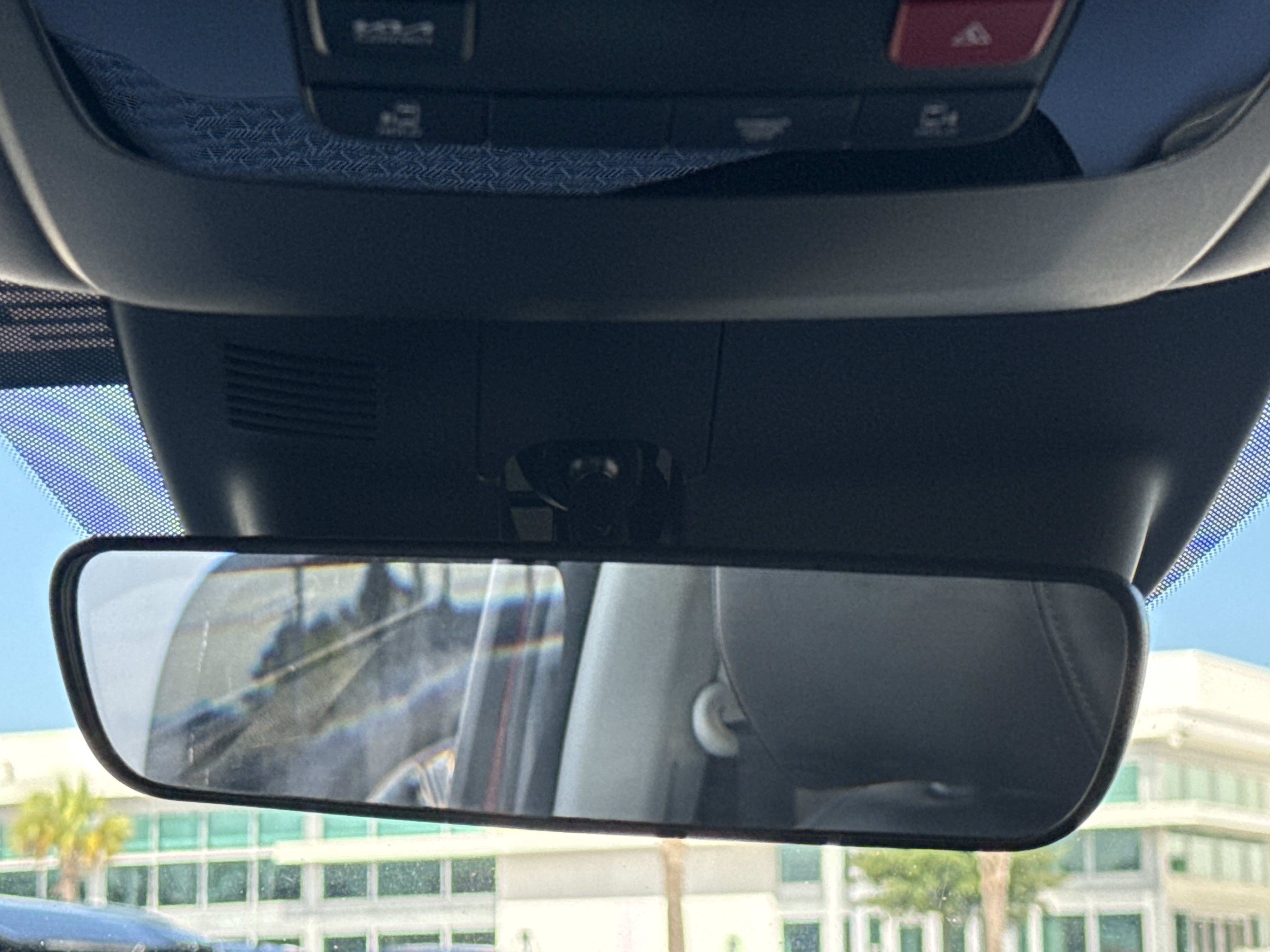 Used 2026 Kia Carnival FWD image 27