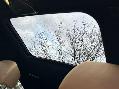 Used 2019 BMW 750i xDrive w/ Executive Package image 37