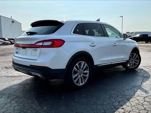 Used 2016 Lincoln MKX Reserve w/ Technology Package AWD/4WD image 4