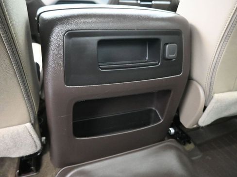 Used 2018 GMC Sierra 1500 SLT image 40