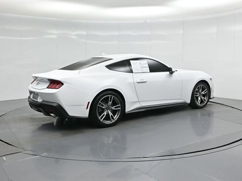 Certified 2024 Ford Mustang Coupe image 23