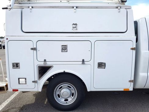 Used 2013 Ford F350 XL image 10