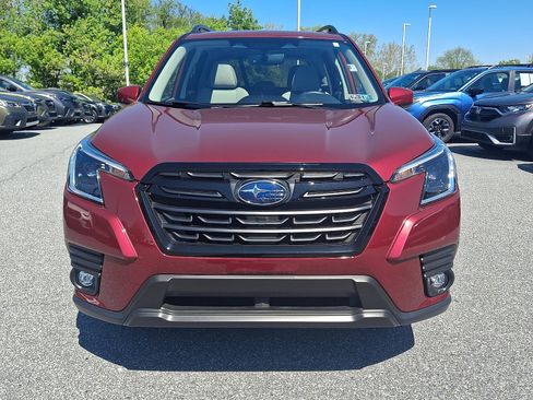 Certified 2024 Subaru Forester Premium AWD/4WD image 2