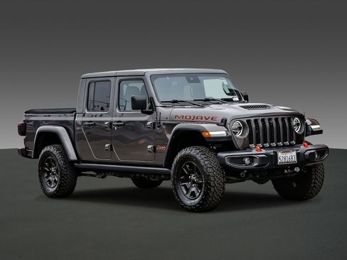 Used 2020 Jeep Gladiator Mojave image 5