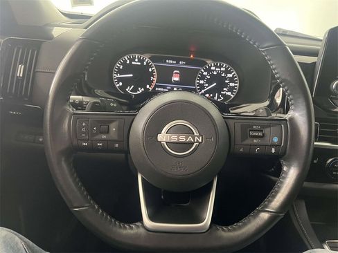 Used 2022 Nissan Pathfinder SV image 22