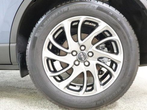 Used 2022 Lincoln Corsair EcoBoost AWD w/ Equipment Group 101A image 22