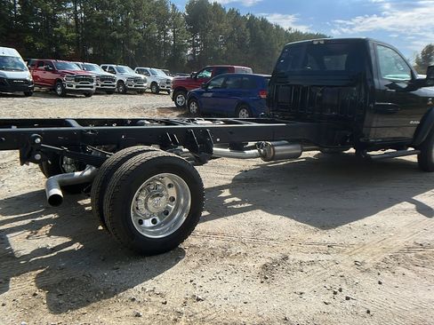 New 2025 RAM 5500 4x4 Regular Cab image 8