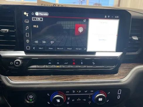 Used 2024 GMC Sierra 1500 Elevation image 17