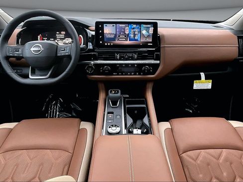 New 2026 Nissan Pathfinder Platinum image 5