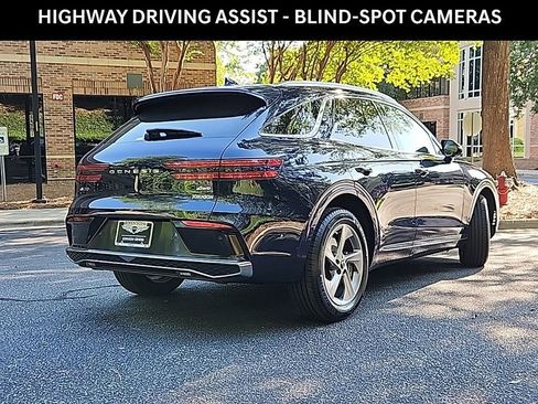 Certified 2026 Genesis GV70 2.5T Advanced AWD/4WD image 3