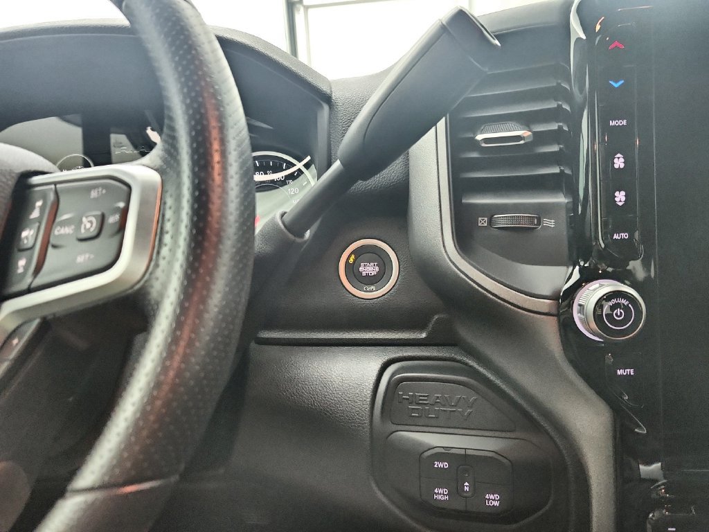 Used 2026 RAM 2500 Tradesman AWD/4WD image 32