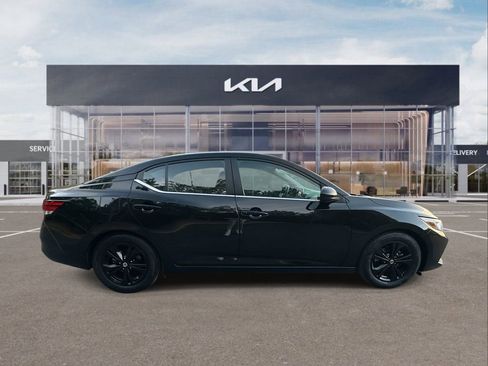 Used 2022 Nissan Sentra SV image 9