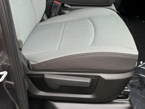 Certified 2022 RAM 2500 Big Horn w/ Snow Chief Group image 14