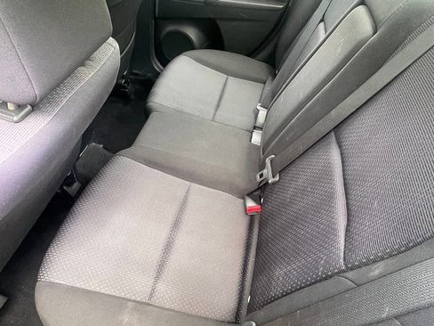 Used 2010 MAZDA MAZDA3 i Touring FWD image 6
