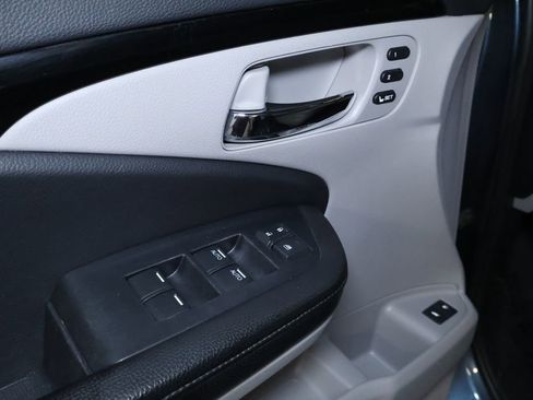 Used 2020 Honda Pilot Touring image 14