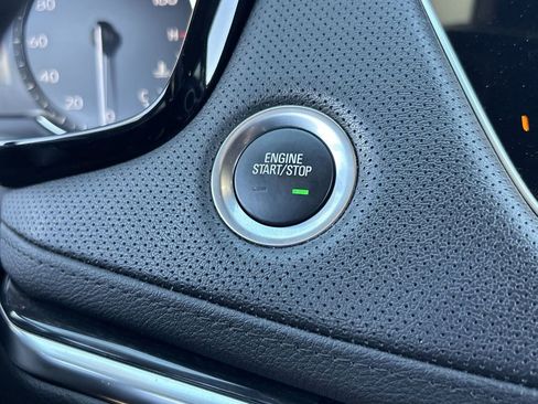 Used 2021 Cadillac XT5 Premium Luxury image 17