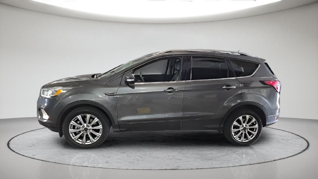 Used 2017 Ford Escape Titanium w/ Equipment Group 301A AWD/4WD image 8