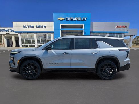New 2026 Chevrolet Traverse RS image 13