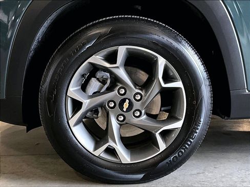 Used 2025 Chevrolet Trax LT w/ Driver Confidence Package FWD image 7