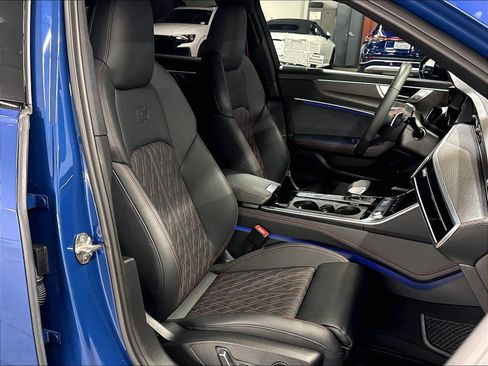 Used 2025 Audi S6 Premium Plus w/ Premium Plus Package AWD/4WD image 10