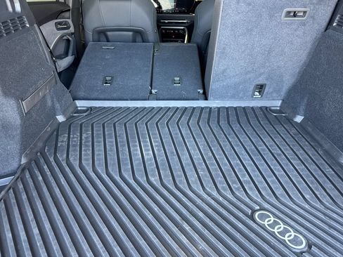 Used 2025 Audi SQ5 Premium Plus AWD/4WD image 17