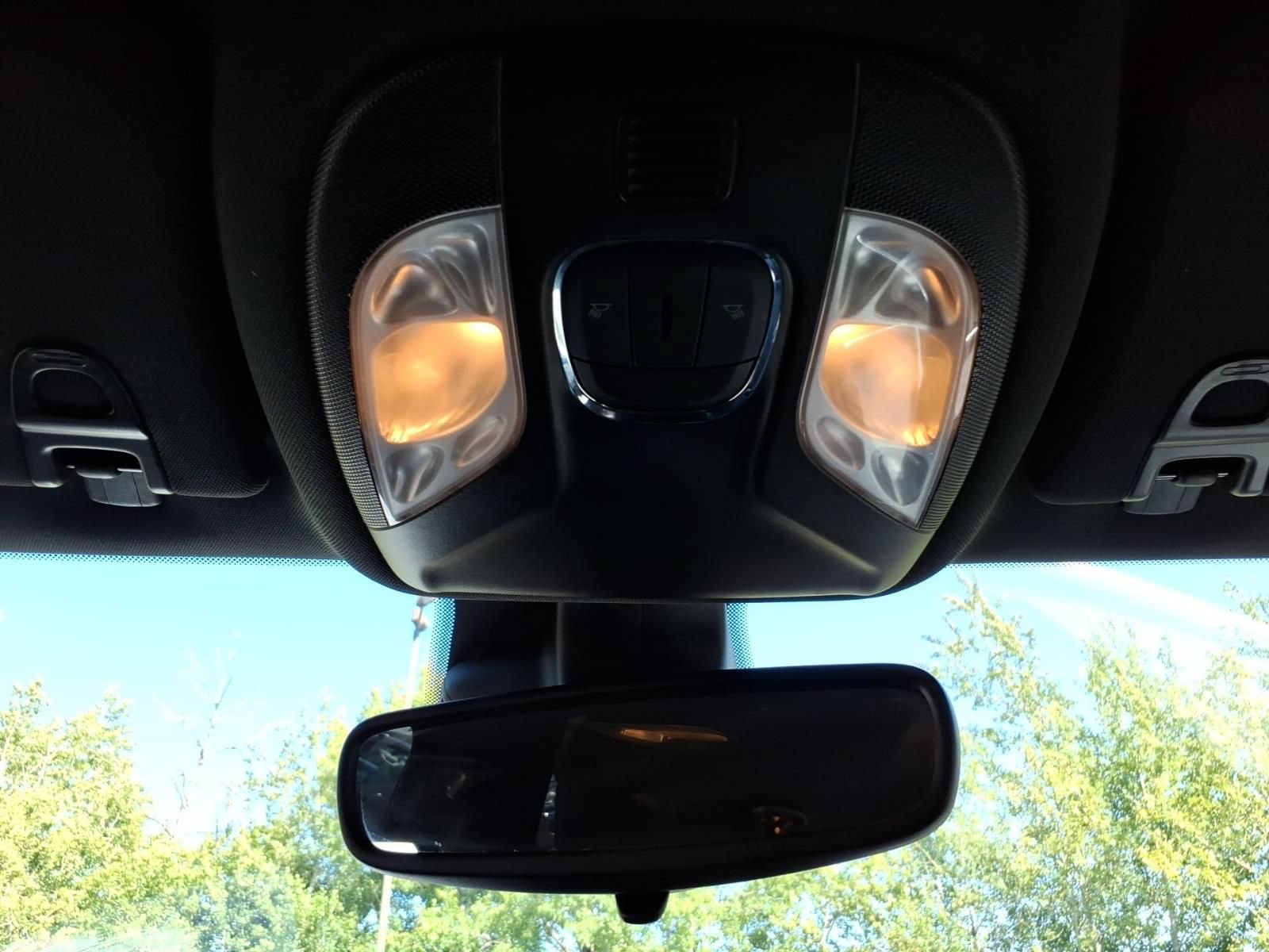 Used 2024 Jeep Compass Latitude AWD/4WD image 23