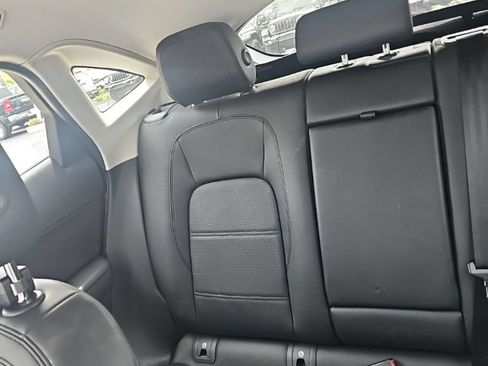 Used 2022 Jaguar E-PACE SE AWD/4WD image 15