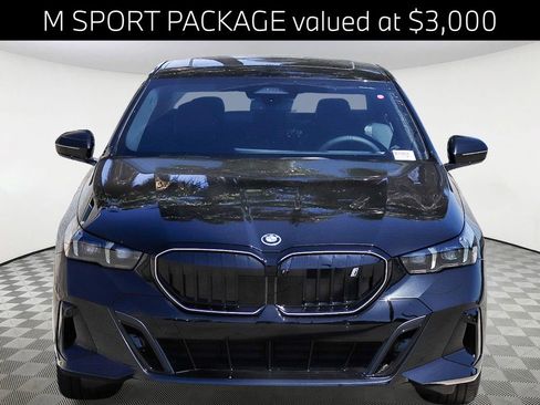 New 2026 BMW i5 eDrive40 w/ M Sport Package image 2