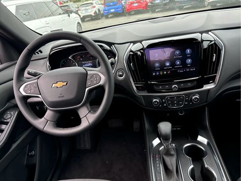 Certified 2023 Chevrolet Traverse LT FWD image 21