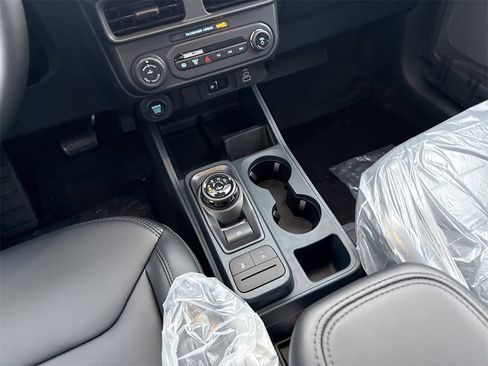 New 2026 Ford Maverick Lariat w/ Black Appearance Package image 16