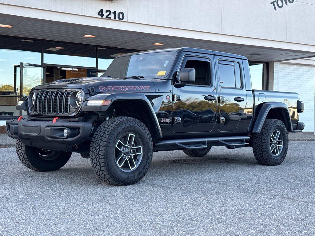 Used 2025 Jeep Gladiator Mojave AWD/4WD image 18