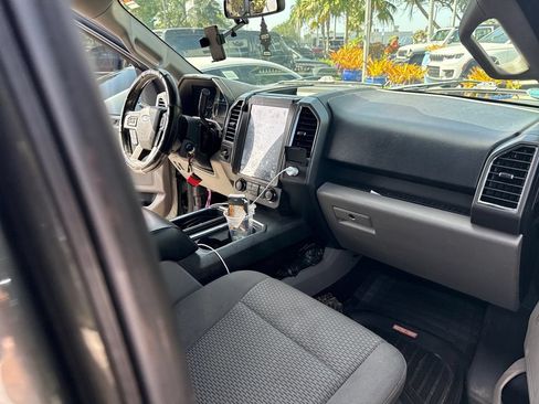 Used 2017 Ford F150 XLT w/ Equipment Group 301A Mid RWD image 5