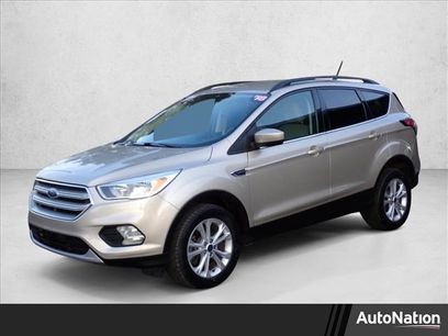 Used 2018 Ford Escape SE w/ SE Sync 3 Package