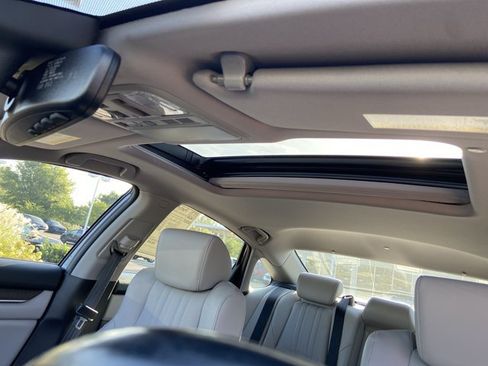 Used 2020 Honda Accord Touring image 29