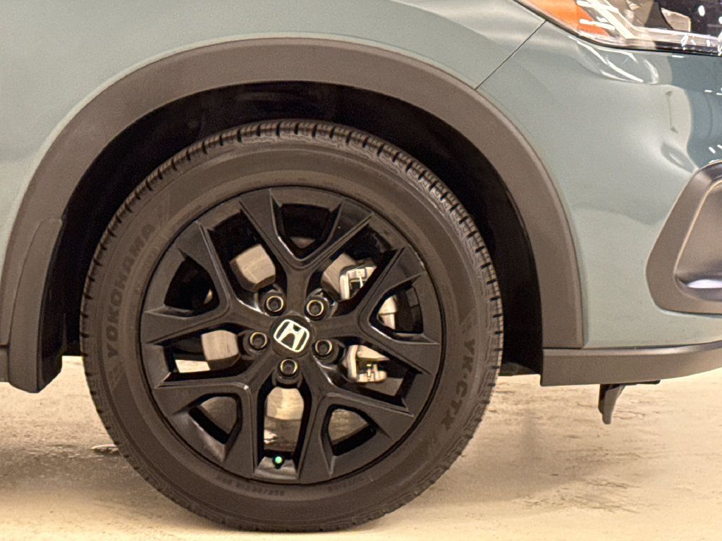 Certified 2024 Honda HR-V Sport image 6