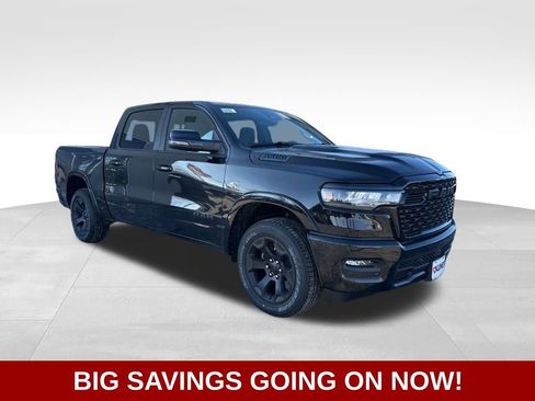 New 2026 RAM 1500 4x4 Crew Cab image 3