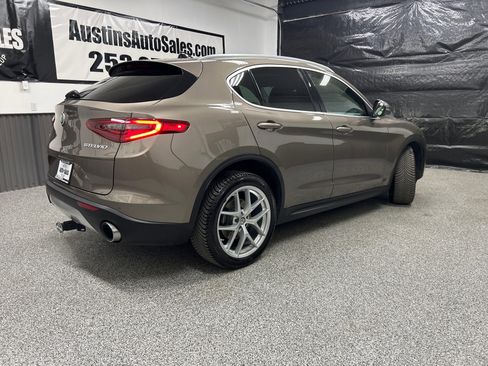 Used 2019 Alfa Romeo Stelvio Ti Lusso w/ Quick Order Package 22X Lusso image 5