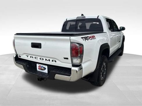 Used 2023 Toyota Tacoma TRD Off-Road w/ Black Out Package (TMS) AWD/4WD image 7