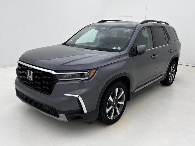 Used 2023 Honda Pilot Elite image 4