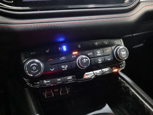 Used 2023 Dodge Durango R/T AWD/4WD image 31