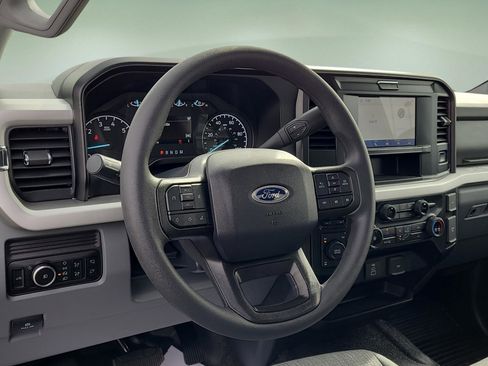 Used 2025 Ford F350 XLT w/ 360-Degree Camera Package image 12